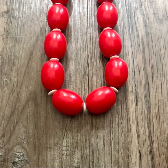 Vintage Red Chunky Beaded Necklace - Picture 4 of 6